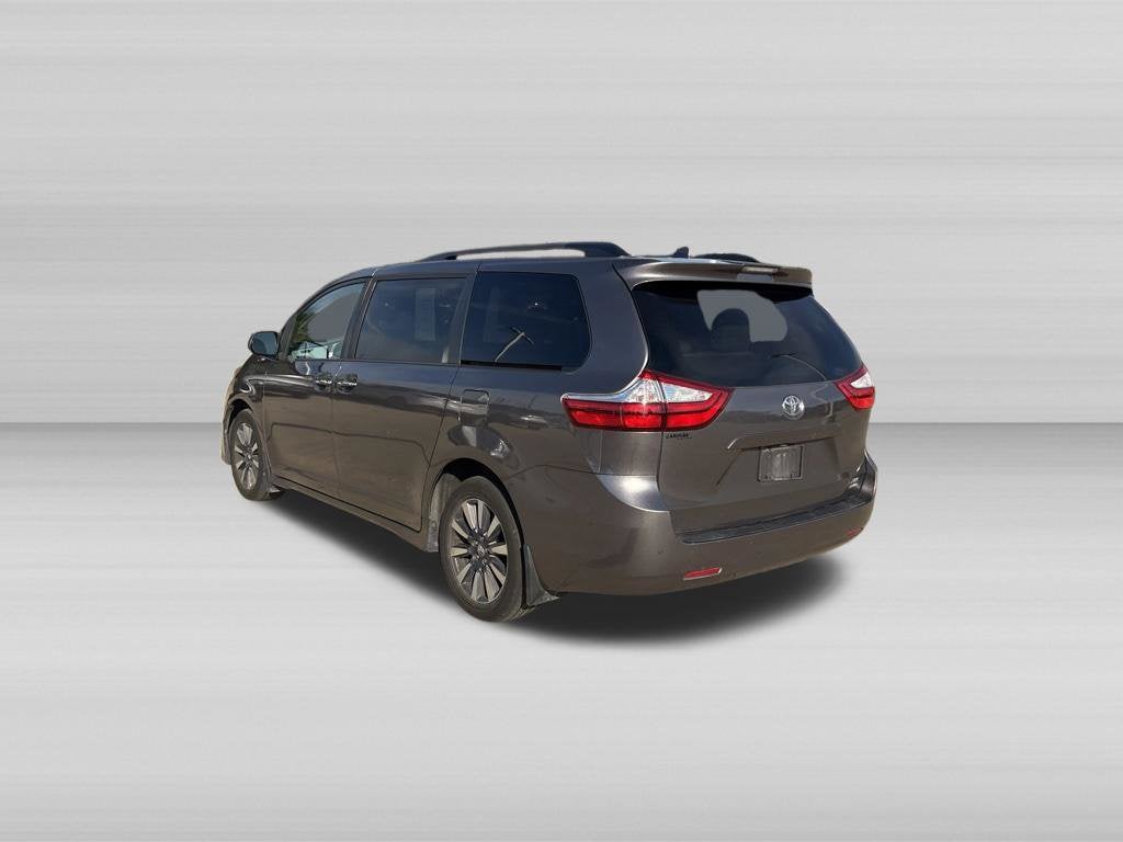 2019 Toyota Sienna XLE AWD 7 Passenger