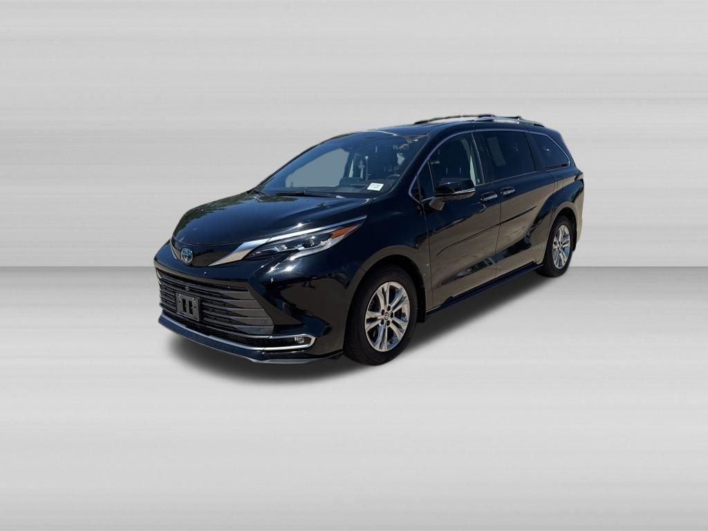 2022 Toyota Sienna Platinum 7 Passenger