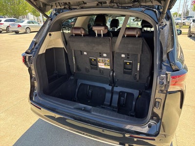 2022 Toyota Sienna Platinum 7 Passenger