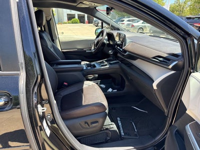 2022 Toyota Sienna Platinum 7 Passenger