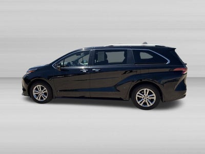 2022 Toyota Sienna Platinum 7 Passenger