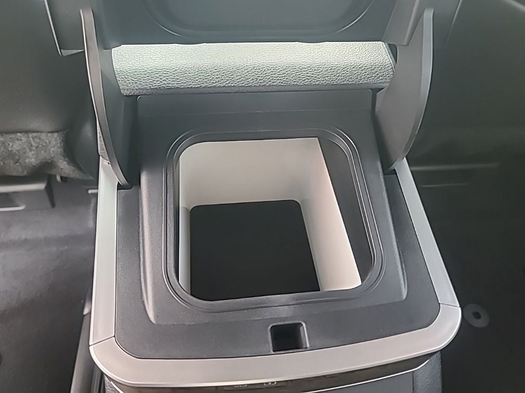 2026 Toyota Sienna Platinum 7 Passenger