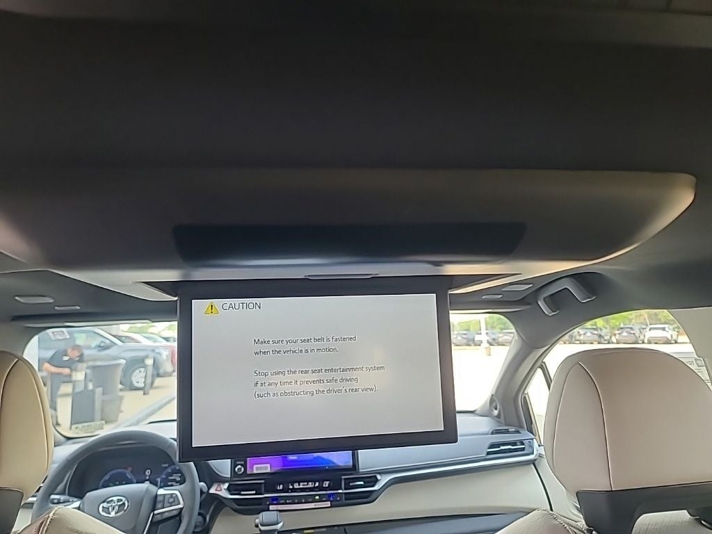 2026 Toyota Sienna Platinum 7 Passenger