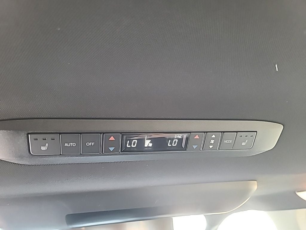2026 Toyota Sienna Platinum 7 Passenger