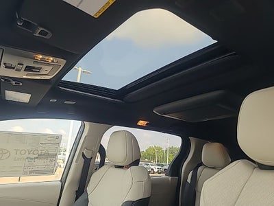 2026 Toyota Sienna Platinum 7 Passenger