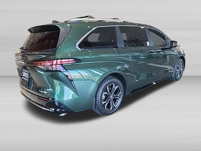 2026 Toyota Sienna Platinum