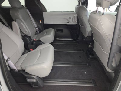 2025 Toyota Sienna XLE 7 Passenger