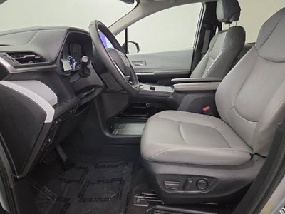 2025 Toyota Sienna XLE 7 Passenger