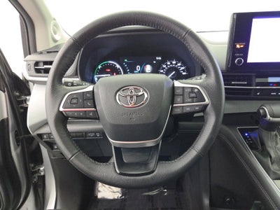 2025 Toyota Sienna XLE 7 Passenger