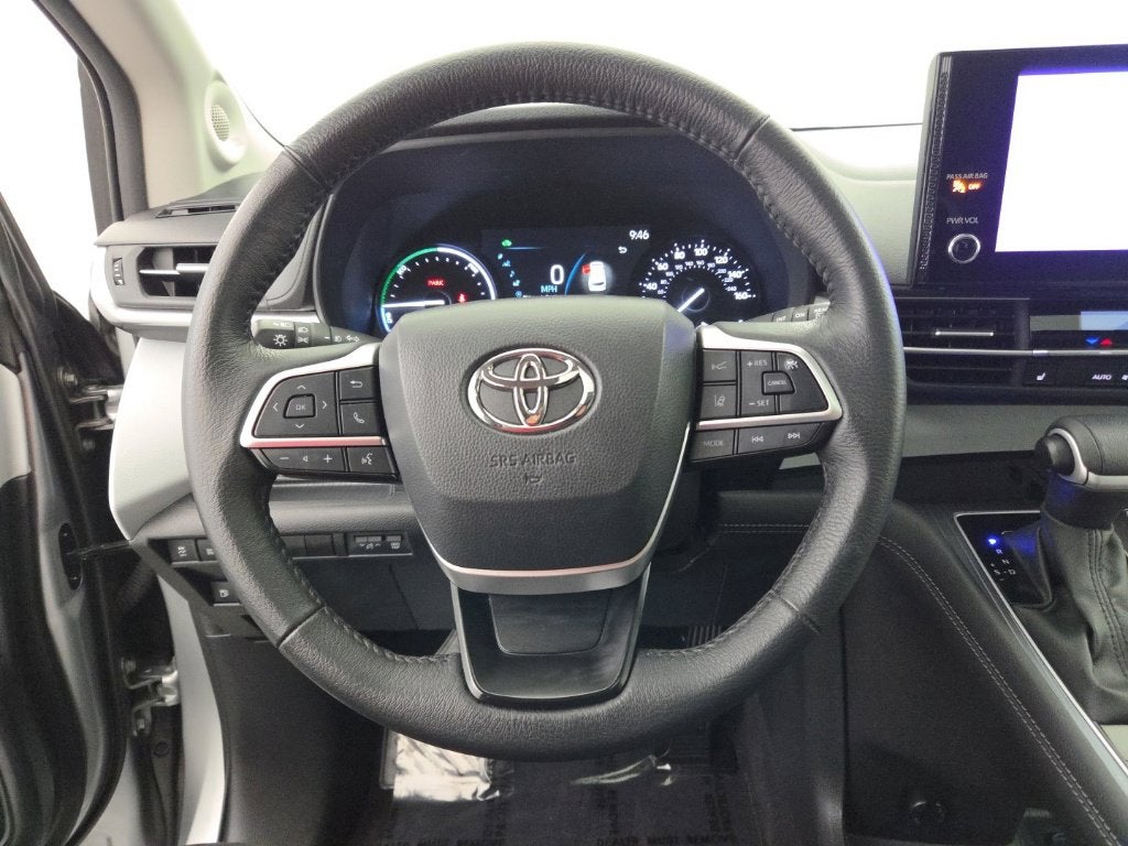 2025 Toyota Sienna XLE 7 Passenger