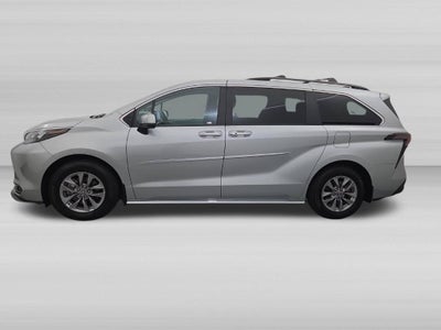 2025 Toyota Sienna XLE 7 Passenger