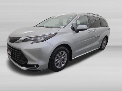 2025 Toyota Sienna XLE 7 Passenger