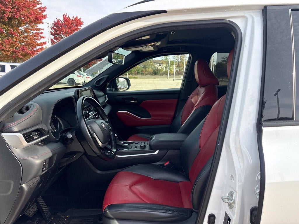 2022 Toyota Highlander XSE