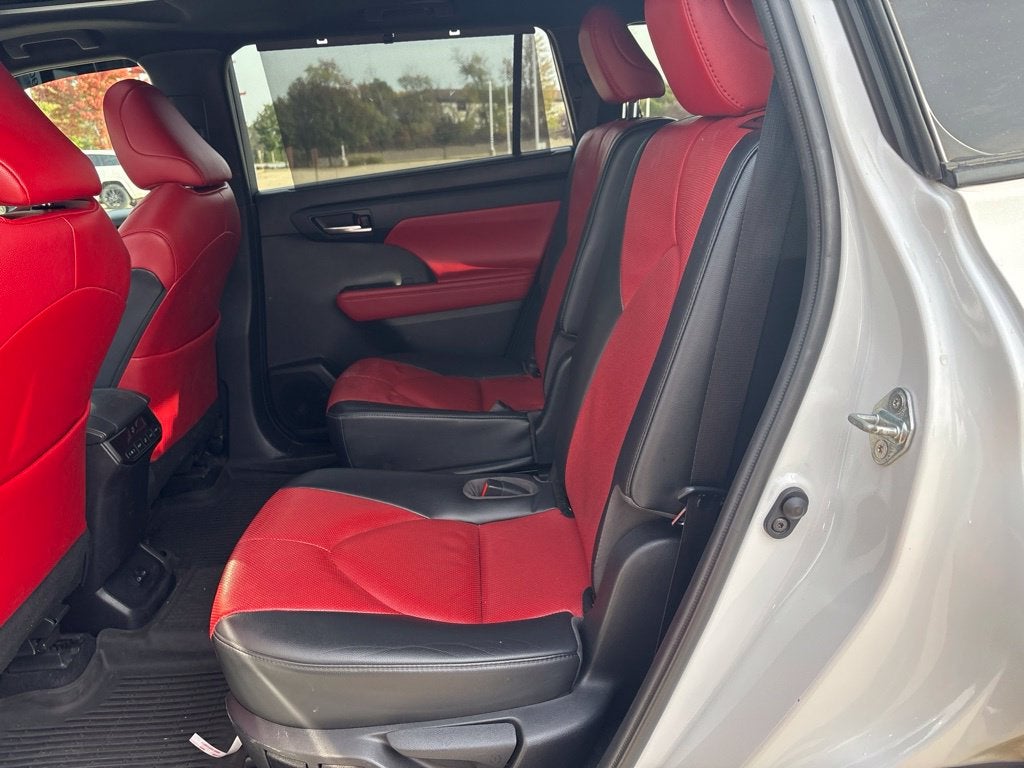 2022 Toyota Highlander XSE