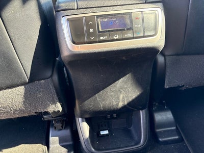 2017 Toyota Highlander SE