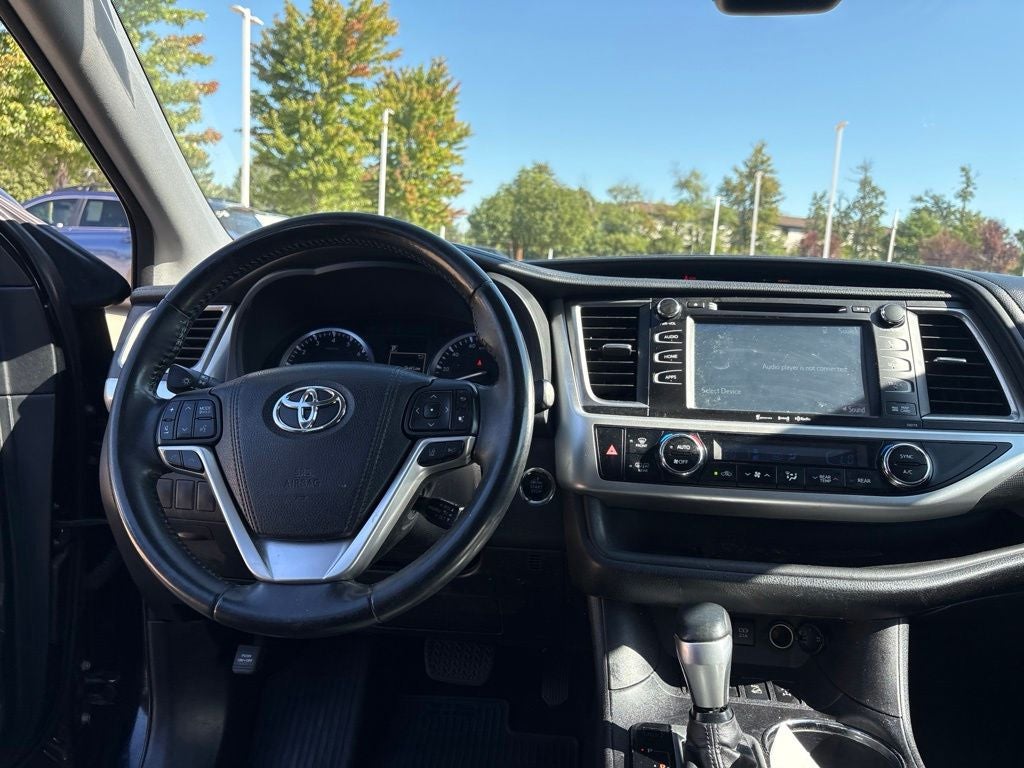 2017 Toyota Highlander SE