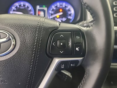 2017 Toyota Highlander SE