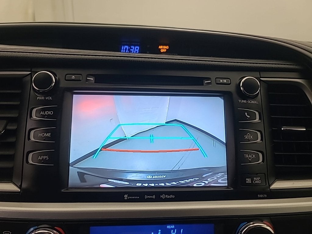 2017 Toyota Highlander SE