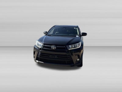 2017 Toyota Highlander SE
