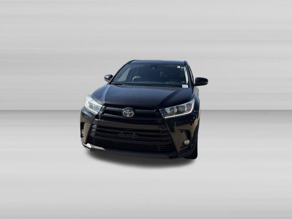 2017 Toyota Highlander SE