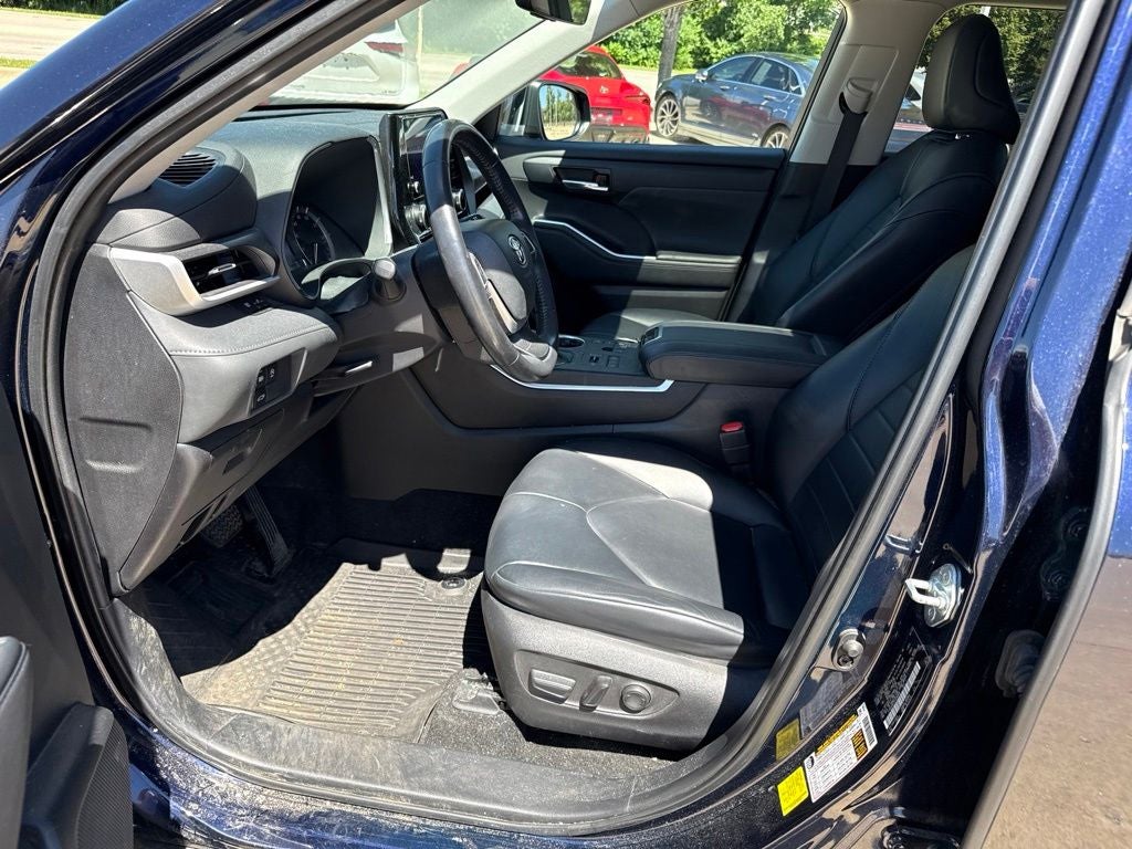 2023 Toyota Highlander XLE