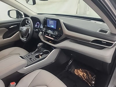 2026 Toyota Highlander XLE