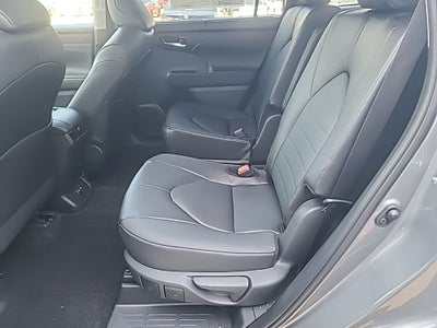 2026 Toyota Highlander XLE