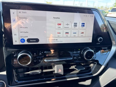 2024 Toyota Highlander Platinum