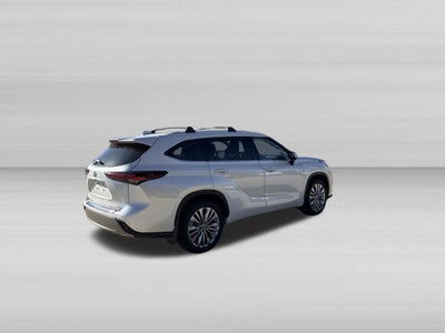 2024 Toyota Highlander Platinum