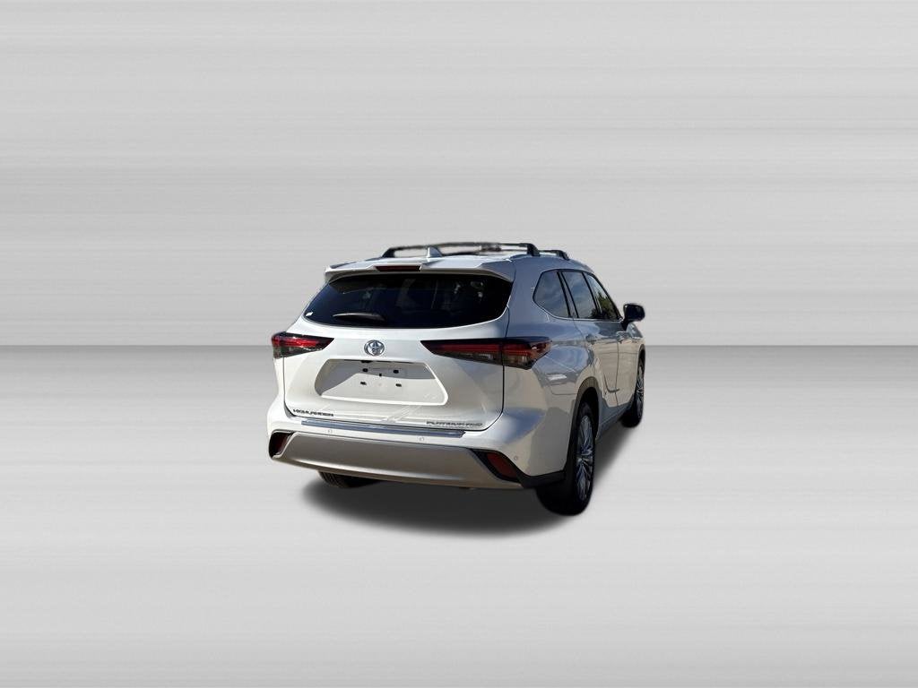 2024 Toyota Highlander Platinum