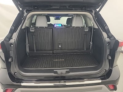 2025 Toyota HIGHLANDER Platinum