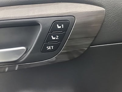 2025 Toyota HIGHLANDER Platinum