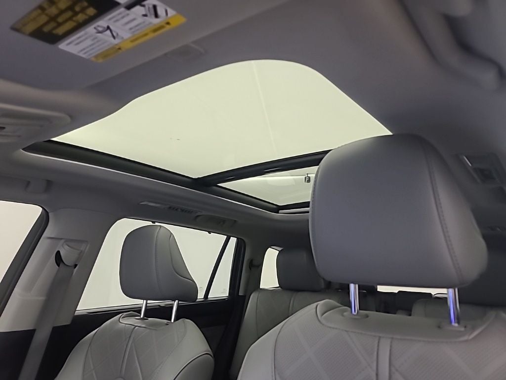 2025 Toyota HIGHLANDER Platinum