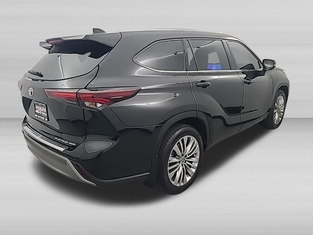 2025 Toyota HIGHLANDER Platinum