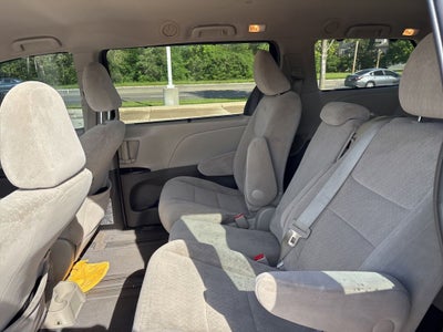 2015 Toyota SIENNA LE 3.5L LE 8 Passenger