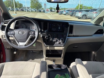2015 Toyota SIENNA LE 3.5L LE 8 Passenger