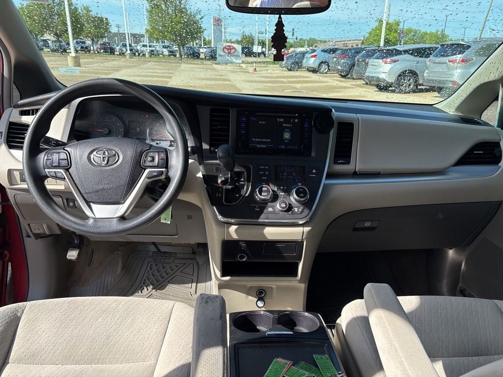 2015 Toyota SIENNA LE 3.5L LE 8 Passenger