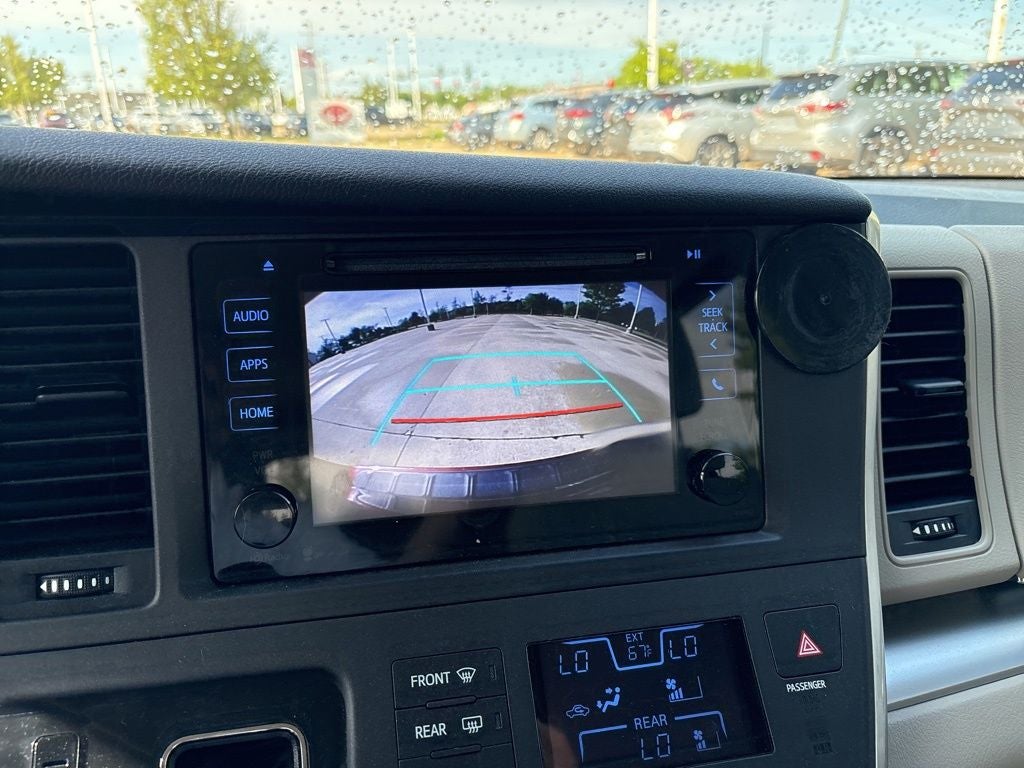 2015 Toyota SIENNA LE 3.5L LE 8 Passenger