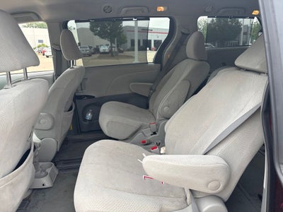 2012 Toyota SIENNA LE 3.5L LE 8 Passenger