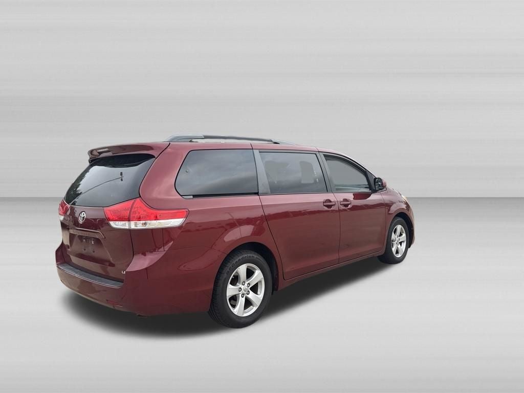 2012 Toyota SIENNA LE 3.5L LE 8 Passenger