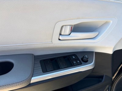 2025 Toyota Sienna LE 8 Passenger