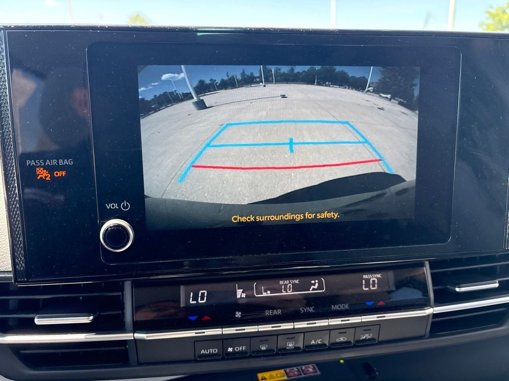 2025 Toyota Sienna LE 8 Passenger