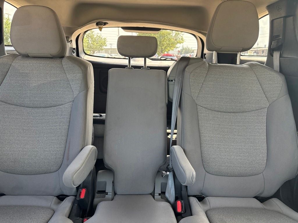2025 Toyota Sienna LE 8 Passenger