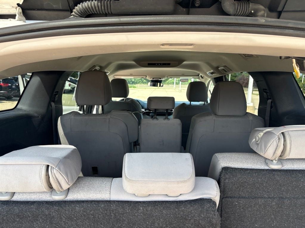 2025 Toyota Sienna LE 8 Passenger