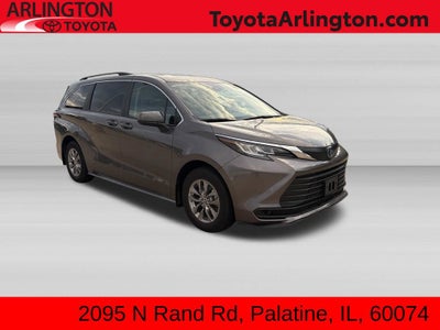 2023 Toyota Sienna LE 8 Passenger