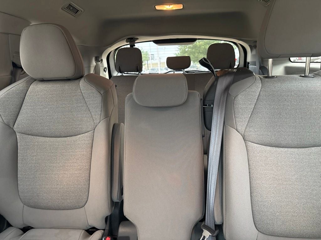 2023 Toyota Sienna LE 8 Passenger