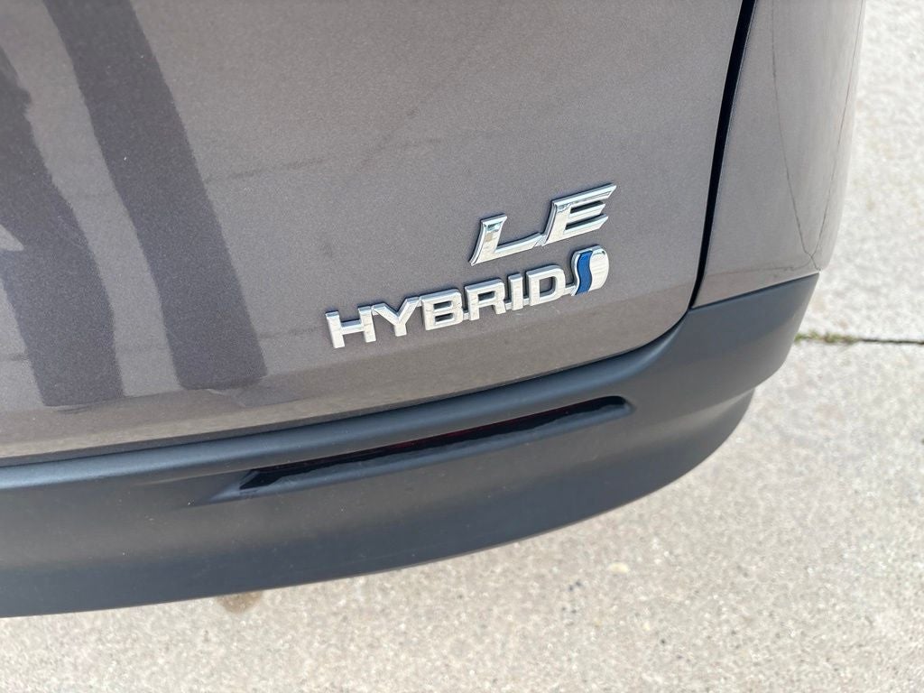 2023 Toyota Sienna LE 8 Passenger