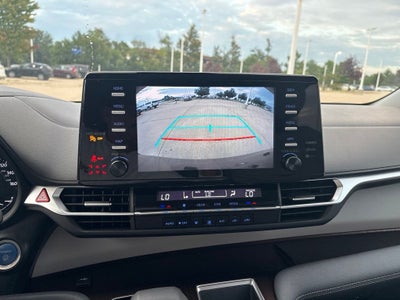2023 Toyota Sienna LE 8 Passenger