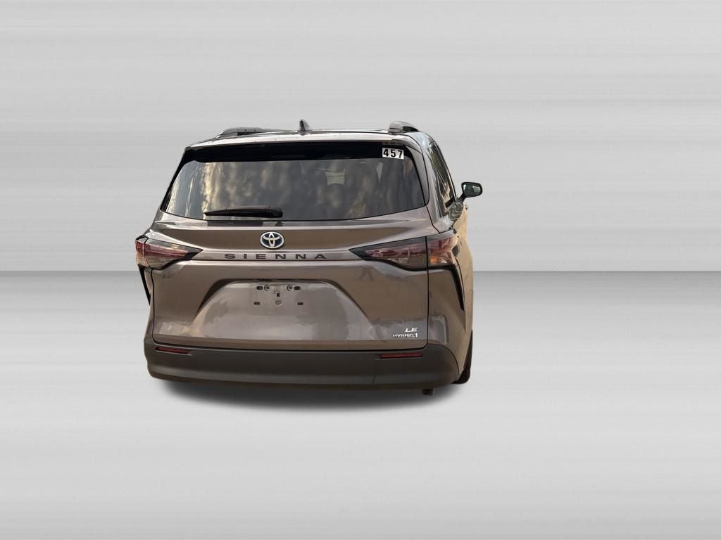 2023 Toyota Sienna LE 8 Passenger