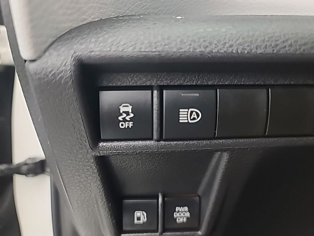 2026 Toyota Sienna LE 8 Passenger